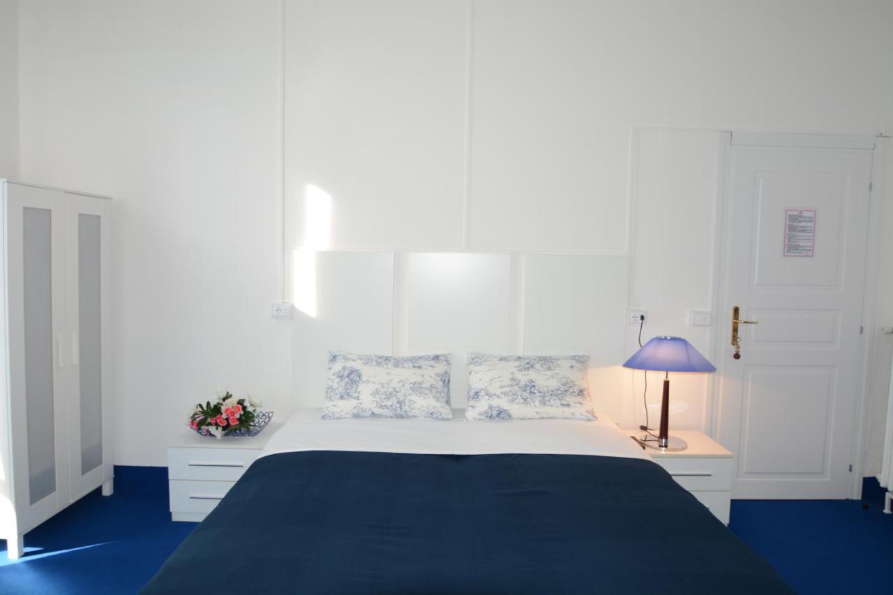 Hotel Olympia 2*