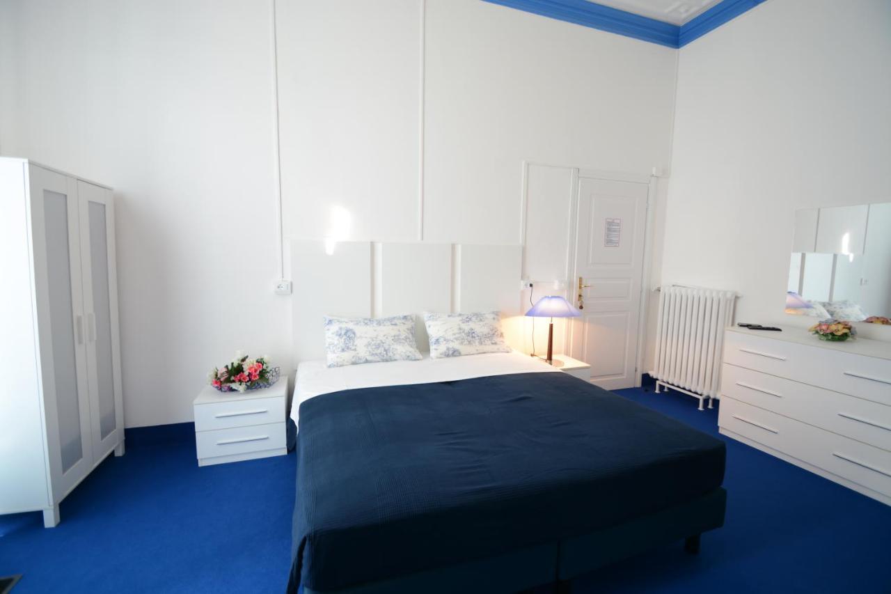 Olympia Hotel 2*